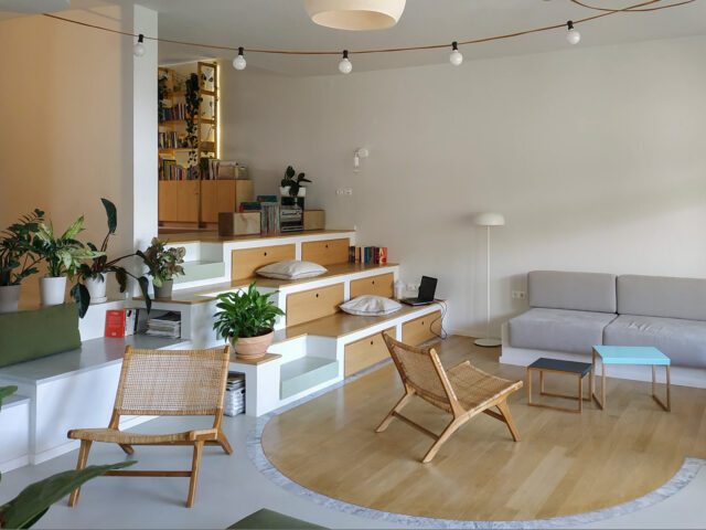 House in the suburbs: Μια ανανεωμένη μονοκατοικία του ’90 στο Ωραιόκαστρο