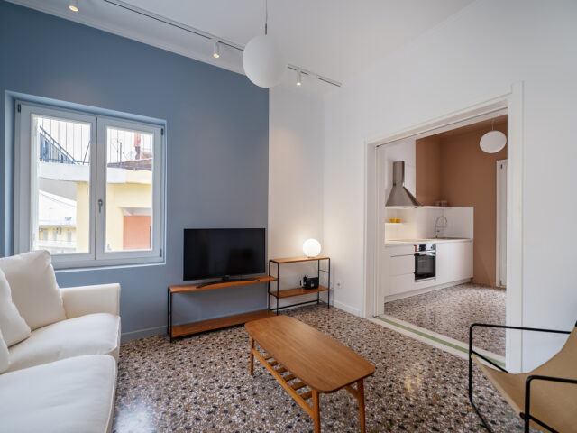 Ένα σφραγισμένο σπίτι του ’50 γίνεται ιδανικός προορισμός για διακοπές στο Ναύπλιο