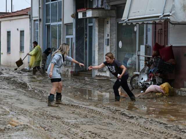 Η αλληλεγγύη είναι η δύναμή μας: Πώς μπορούμε να βοηθήσουμε τους πλημμυροπαθείς