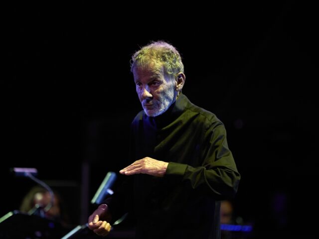 Το Θέατρο Λυκαβηττού ξαναζωντάνεψε με τον Σταύρο Ξαρχάκο και ήμασταν εκεί