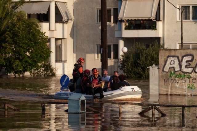 Λάρισα: Συνεχίζεται η «μάχη» για την άντληση υδάτων
