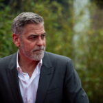 Ο Τζορτζ Κλούνεϊ υποστηρίζει τις απεργίες των σεναριογράφων και των ηθοποιών στο Χόλιγουντ