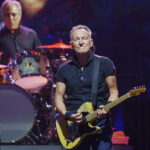 Ο Μπρους Σπρίνγκστιν ανέβαλε όλες τις συναυλίες του 2023