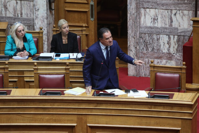 Βουλή – Ά. Γεωργιάδης: «Τελειώνει η παρεμπόδιση εργαζόμενων που θέλουν να εργαστούν, όπως στην Cosco»