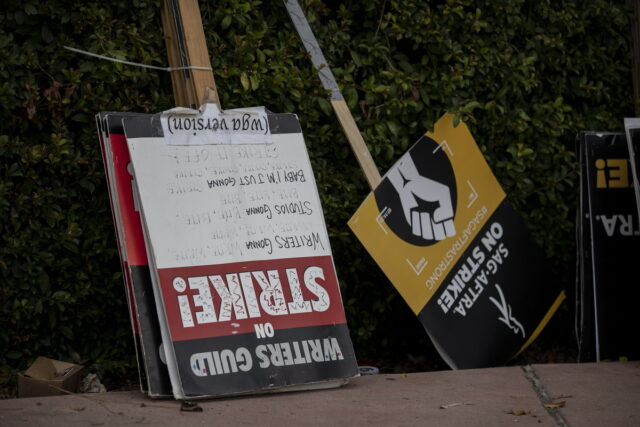 Μετά από 118 ημέρες έληξε με νίκη η απεργία των ηθοποιών στο Χόλιγουντ