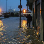 Παραδομένη στο έλεος της κακοκαιρίας Elias η χώρα – Απαγόρευση κυκλοφορίας στον Βόλο