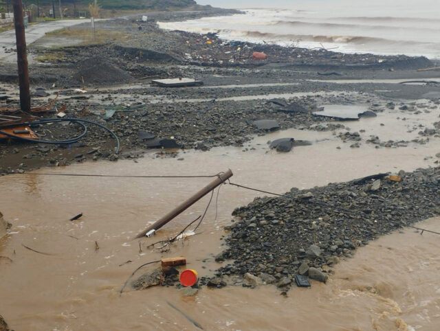Ομάδα της Μονάδας Υποβρυχίων Αποστολών στις έρευνες για τον εντοπισμό του ελικοπτέρου