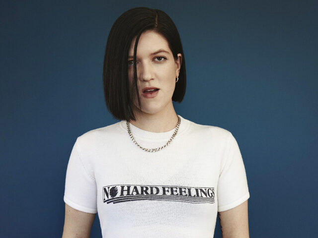 Η Romy των The xx μόλις κυκλοφόρησε το ντεμπούτο της άλμπουμ, Mid Air