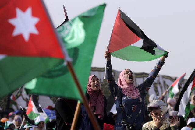 Ιορδανία: Ο βασιλιάς Αμπντάλα λέει ότι καμία ειρήνη δεν είναι δυνατή στην Μέση Ανατολή χωρίς την ίδρυση ανεξάρτητου παλαιστινιακού κράτους