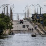 Δύο νεκροί και δέκα τραυματίες από τους ρωσικούς βομβαρδισμούς στη Χερσώνα