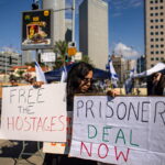 Ισραήλ: Συγγενείς ομήρων ζητούν από την κυβέρνηση να συνάψει συμφωνία με τη Χαμάς