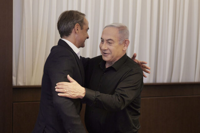 Συνάντηση Μητσοτάκη-Νετανιάχου στο Ισραήλ: «Υποστηρίζουμε το δικαίωμα του Ισραήλ στην αυτοάμυνα σύμφωνα με το διεθνές δίκαιο»