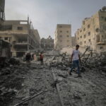 Γάζα: Ξεπέρασαν τους 5.000 οι νεκροί Παλαιστίνιοι από τους ισραηλινούς βομβαρδισμούς