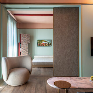 Λειτουργικότητα και 70s νοσταλγία σ’ ένα διαμέρισμα στο Παγκράτι