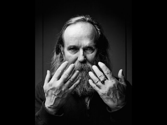 Lubomyr Melnyk: Ο κορυφαίος Ουκρανός πιανίστας πιστεύει ότι η continuous music είναι μια πόρτα σε έναν νέο κόσμο
