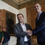 Συνάντηση Μπακογιάννη-Δούκα στο Δημαρχείο της Αθήνας