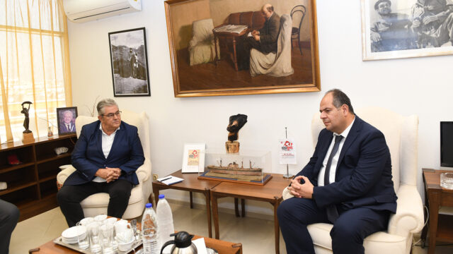 Συνάντηση του Δημήτρη Κουτσούμπα με τον Παλαιστίνιο πρέσβη: Όσο υπάρχουν τα πογκρόμ και το απαρτχάιντ, οι συγκρούσεις θα είναι αναπόφευκτες