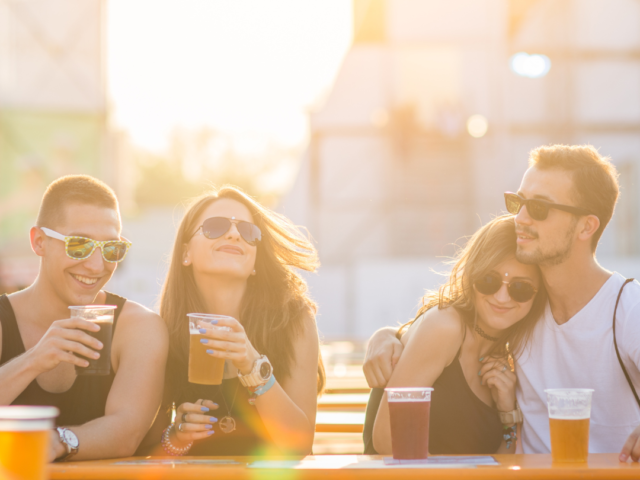 Beer Factory Festival: Το παλιό Αμαξοστάσιο ΟΣΥ μετατρέπεται σε ένα τεράστιο εργοστάσιο μπύρας