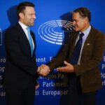 Υποκλοπές: Συνάντηση του Στέφανου Κασσελάκη με τον επικεφαλής της επιτροπής LIBE του Eυρωπαϊκού Kοινοβουλίου