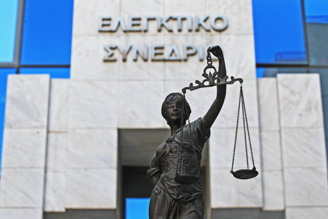 Ελεγκτικό Συνέδριο για απευθείας αναθέσεις: Άγγιξαν τα 4,5 δισ. ευρώ μέσα σε δύο χρόνια