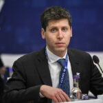 Σαμ Άλτμαν: Επιστρέφει ως CEO στην OpenAI μετά τις αντιδράσεις