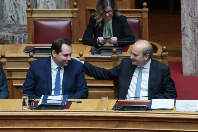 Κατατέθηκε στη Βουλή το φορολογικό νομοσχέδιο