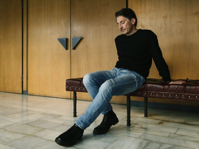 Δημήτρης Τάρλοου: «Θέλω να γνωρίσω ανθρώπους που θα με αφήσουν άναυδο»