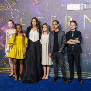 Η κόρη του Μπραντ Πιτ και της Αντζελίνα Τζολί έγινε μέλος ιστορικής αδελφότητας