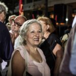 Προσήγαγαν τον σύζυγο και την κόρη της Ελένης Γερασιμίδου – Ύψωσαν την παλαιστινιακή σημαία