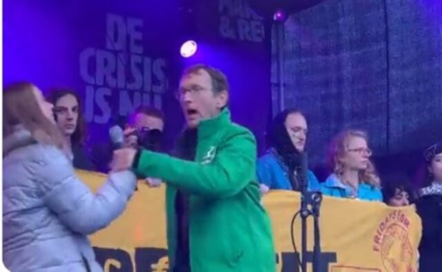 Προπηλακίστηκε η Γκρέτα Τούνμπεργκ επειδή μίλησε υπέρ της Παλαιστίνης σε εκδήλωση για το κλίμα