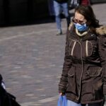 Τι γνωρίζουμε για τη νέα υποπαραλλαγή του κορωνοϊού JN.1