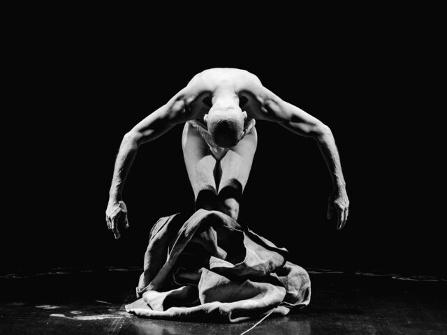 Ο θρυλικός χορευτής του Ιαπωνικού Butoh, Imre Thormann για πρώτη φορά στην Αθήνα