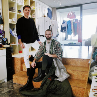 Ένα Domatio γεμάτο τέχνη, πάνω από την Ομόνοια