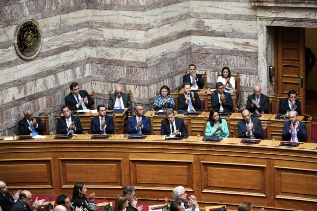 Η ΕΥΠ προειδοποιεί υπουργούς και κυβερνητικά στελέχη να «προσέχουν τα κινητά τους»