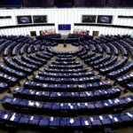 Ευρωεκλογές 2024: Άνδρες, πενηντάρηδες, δικηγόροι, πανεπιστημιακοί, τα επικρατέστερα προφίλ των υποψηφίων