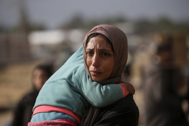 Ένας χρόνος πόλεμος στη Γάζα: Έκθεση της ActionAid για τις οδυνηρές επιπτώσεις σε γυναίκες και κορίτσια