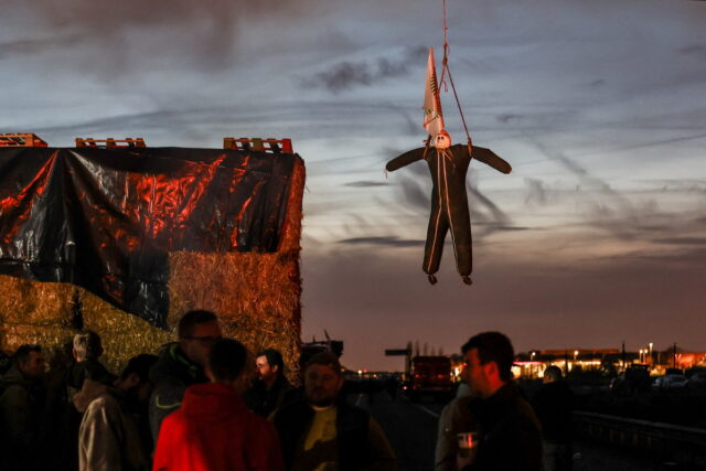 Συνεχίζονται οι αγροτικές κινητοποιήσεις σε Γαλλία και Βέλγιο