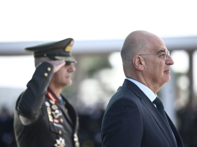 Η Ελλάδα στέλνει δύο φρεγάτες και F-16 στην Κύπρο