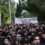 Πανεπιστήμια: Συνεχίζονται οι καταλήψεις σε 150 σχολές – Καθηγητές αντιδρούν στις διαδικτυακές εξετάσεις