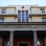 Ζεφύρι: Διασωληνωμένη η 45χρονη που την πυρπόλησε ο σύζυγός της