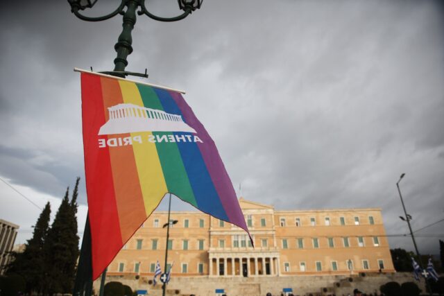 Βουλή: Νόμος του κράτους η ισότητα στον γάμο με 176 «ναι»