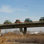 Μπλόκα αγροτών: Συμβολικοί αποκλεισμοί στις Εθνικές Οδούς