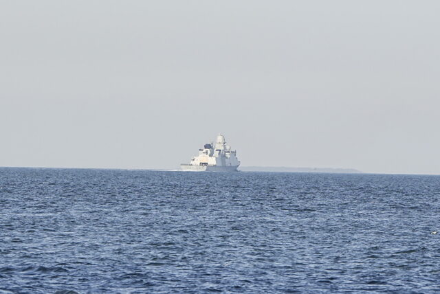 Ελληνόκτητο φορτηγό πλοίο στοχοθετήθηκε νοτιοδυτικά του Άντεν
