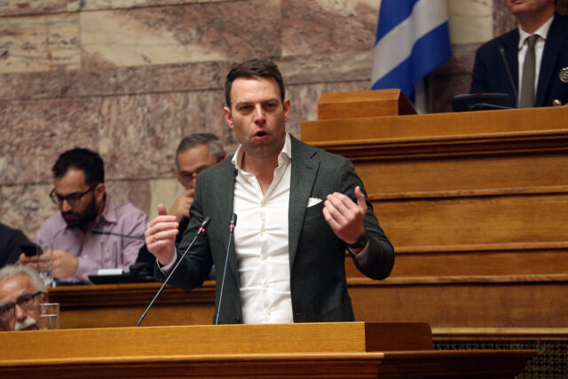 Στέφανος Κασσελάκης: Είμαστε κατηγορηματικά αντίθετοι στο ν/σ για τα ιδιωτικά πανεπιστήμια