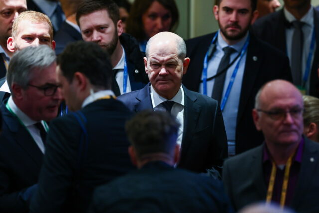 Στα πρόθυρα της ύφεσης η οικονομία της Γερμανίας