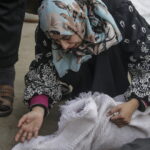 Γάζα: Ισραηλινοί βομβαρδισμοί στον νότο – Νέες συνομιλίες για εκεχειρία