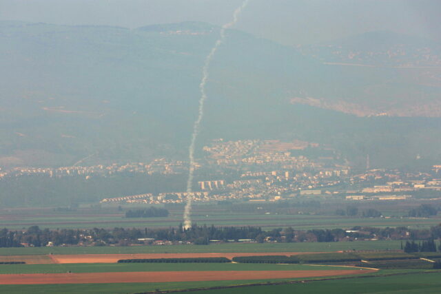 «Βροχή» ρουκετών στο βόρειο Ισραήλ από τον Λίβανο