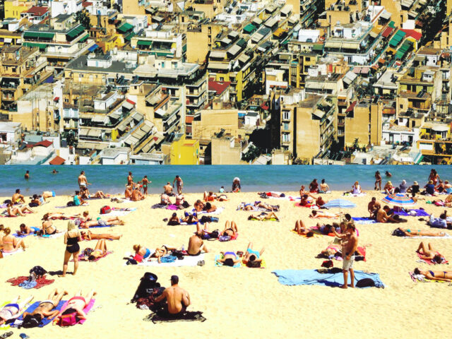 Κατάργηση αδόμητου ορίου, εκμετάλλευση μικρών παραλιών: Το νομοσχέδιο για τον αιγιαλό είναι προκλητικό