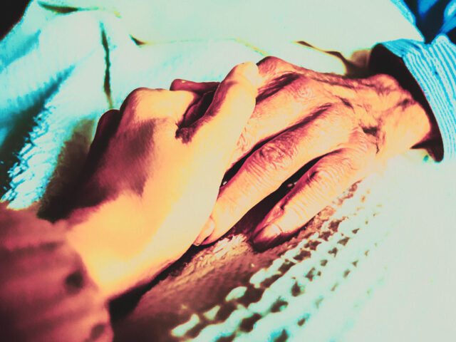 Ξέρουμε λίγα για την Ανακουφιστική Φροντίδα, γιατί δεν μιλάμε για τον θάνατο