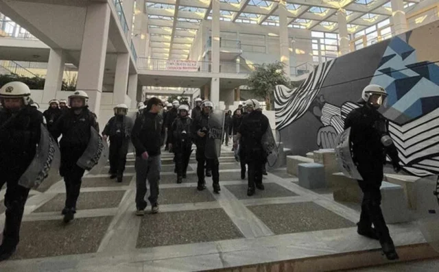 Νομική ΔΠΘ: Ελεύθεροι όλοι οι προσαχθέντες μετά την αστυνομική έφοδο